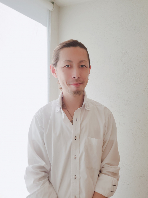 SATO　TAKAHIRO